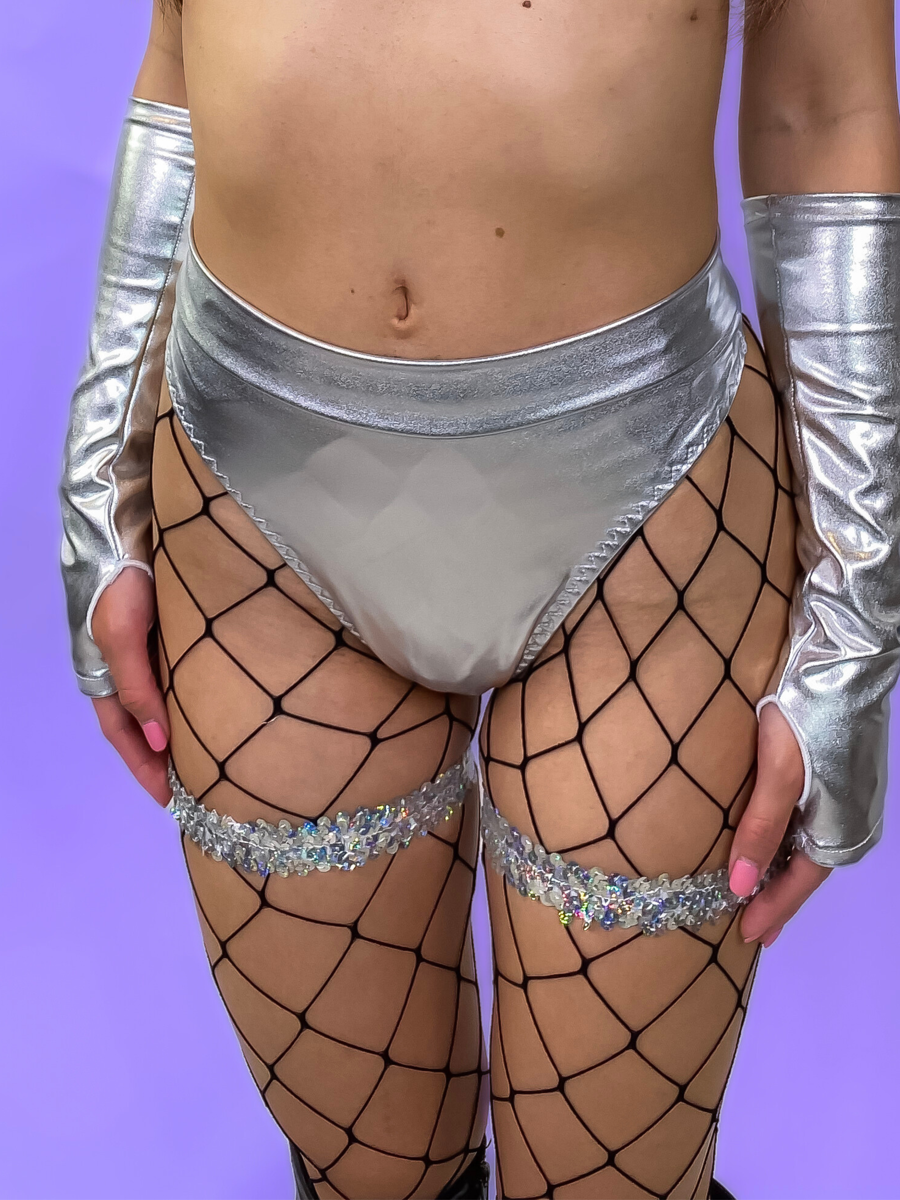CHROME SCRUNCH BACK THONG