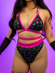 TRIANGLE POISON TOP