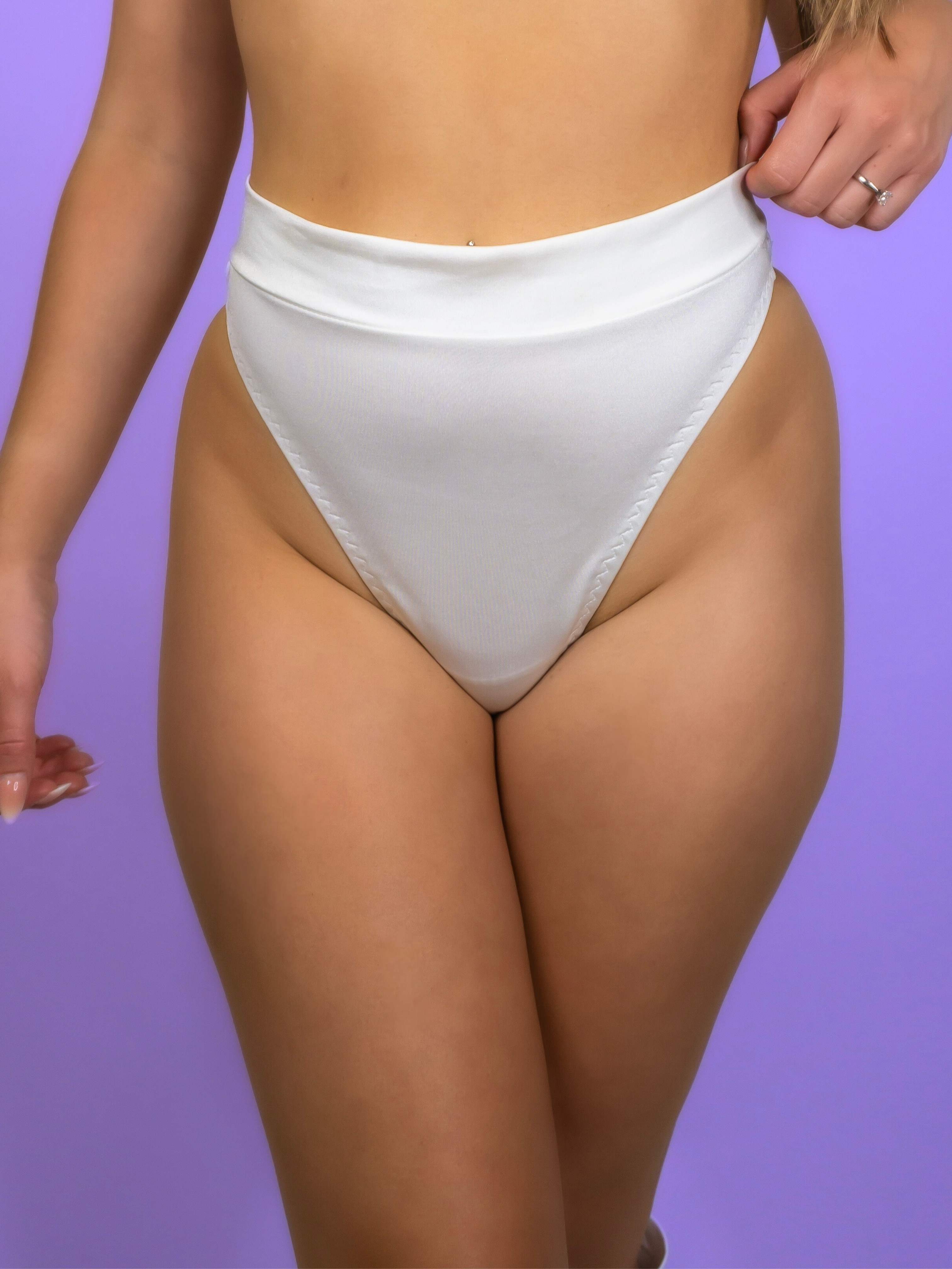TANGA DE CINTURA ALTA