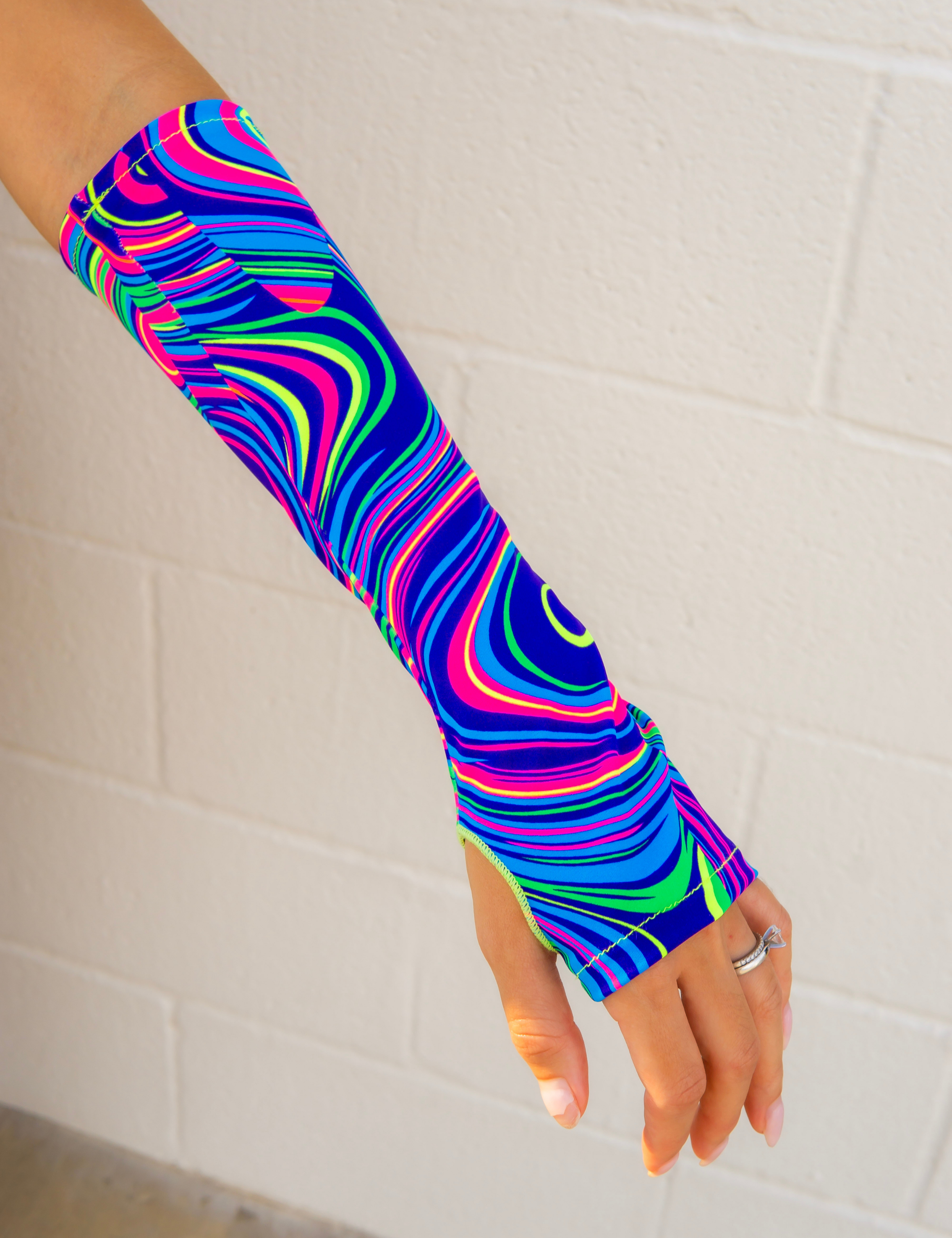 NeonDrip_8_af528f4f-7c3b-4216-a3cc-b7b04dc48732.png