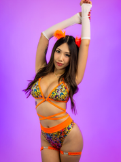 TOXIC FLUTTER TRIANGLE TOP